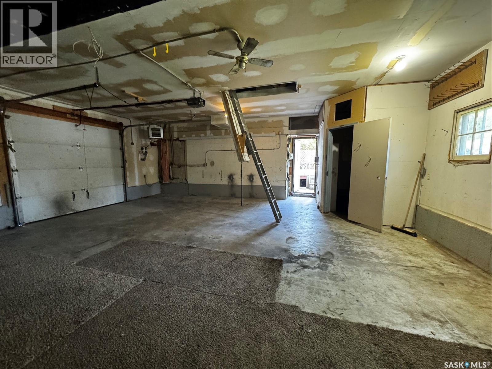 215 7Th Avenue E, Shaunavon, SK