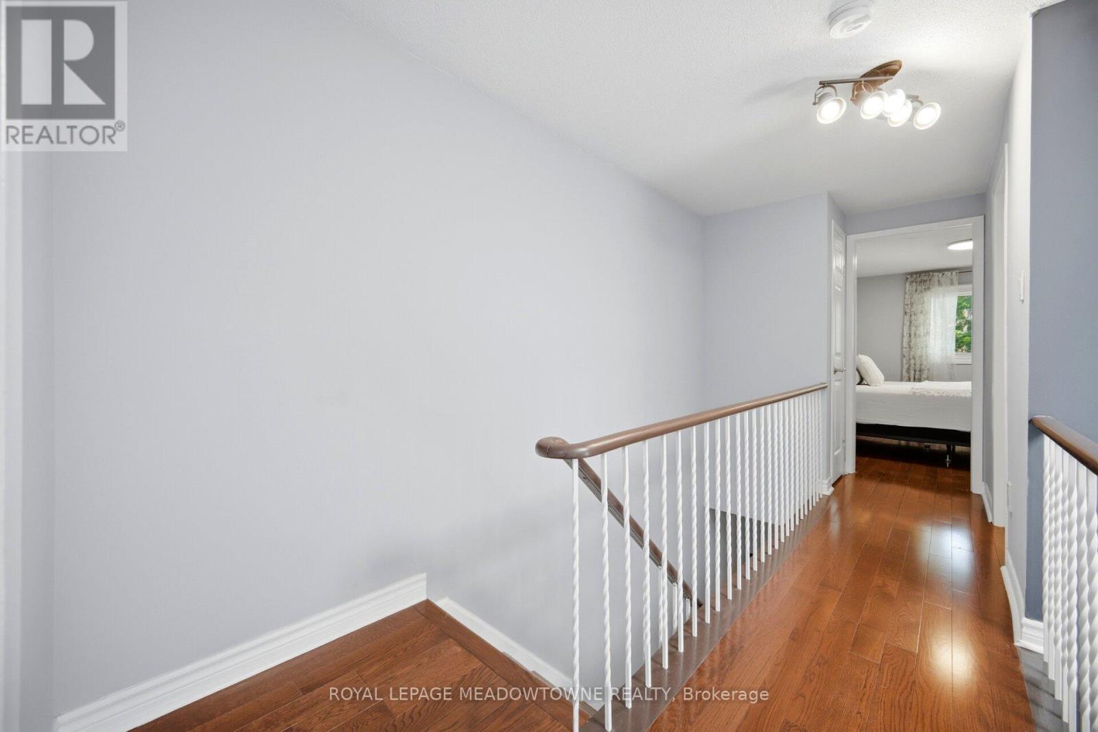 16 Dutch Myrtle Way, Toronto, ON