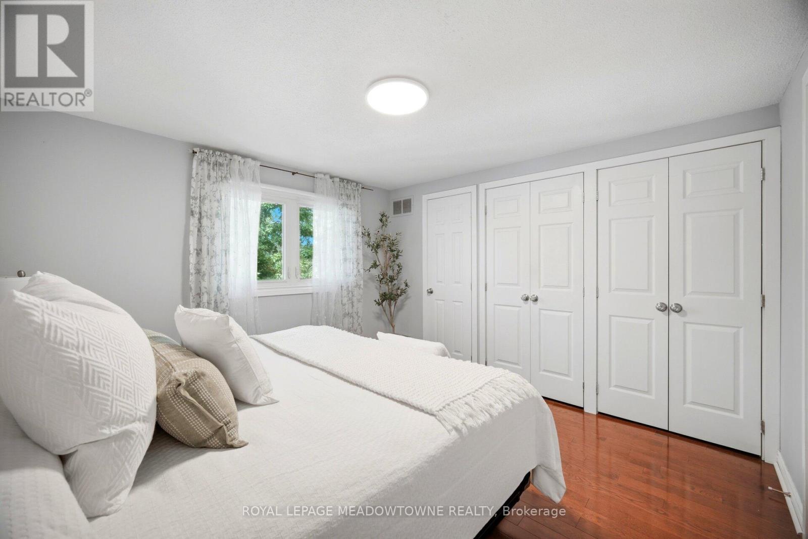 16 Dutch Myrtle Way, Toronto, ON