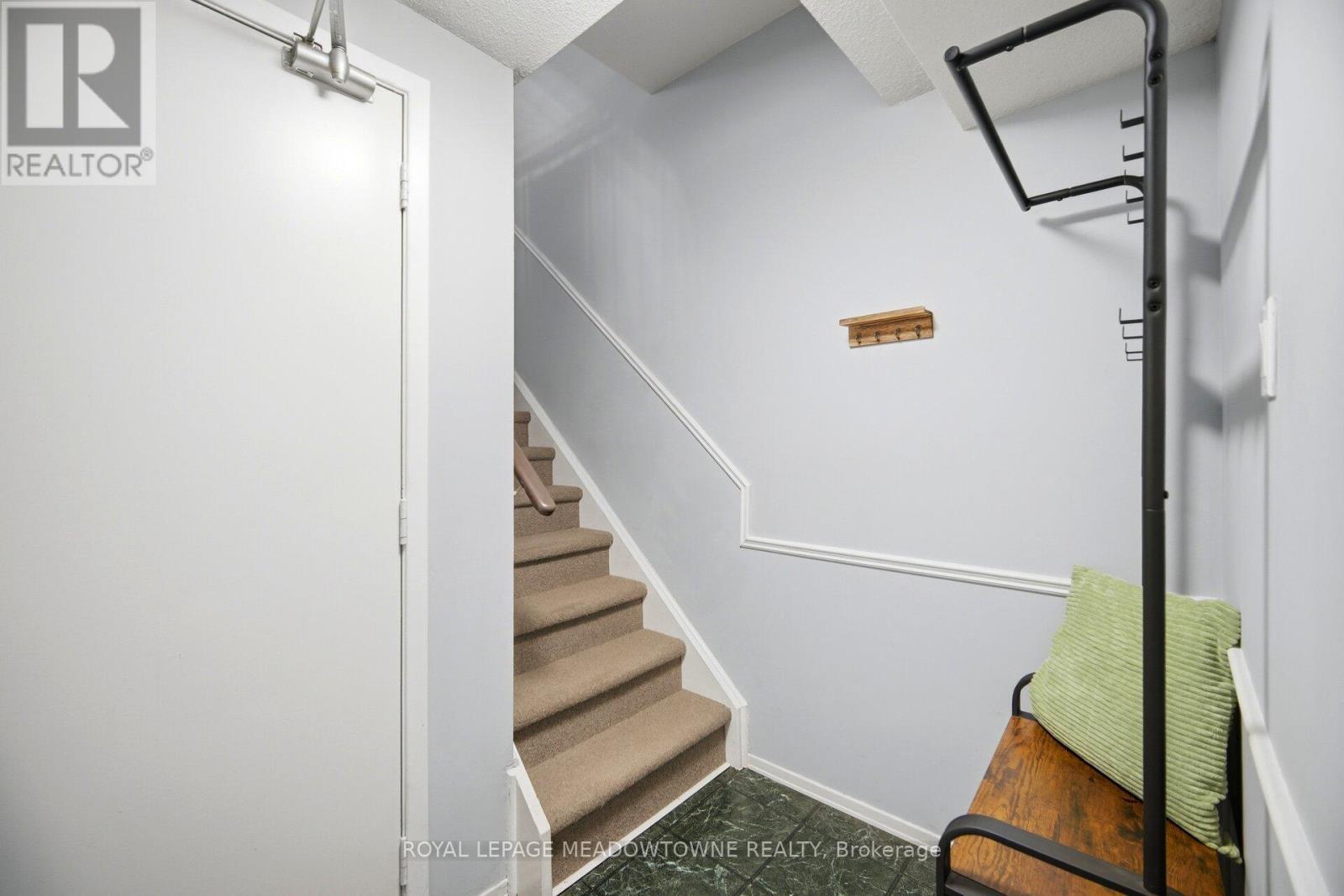 16 Dutch Myrtle Way, Toronto, ON