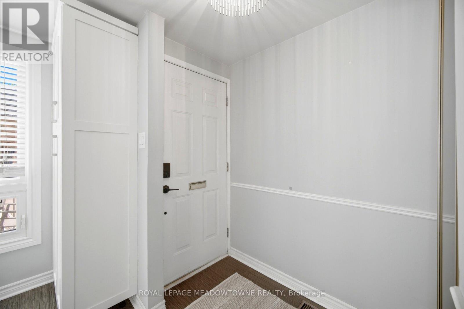 16 Dutch Myrtle Way, Toronto, ON