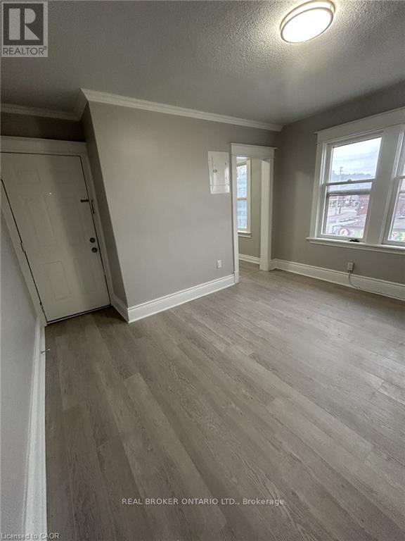 6 - 983 Main Street E, Hamilton, ON