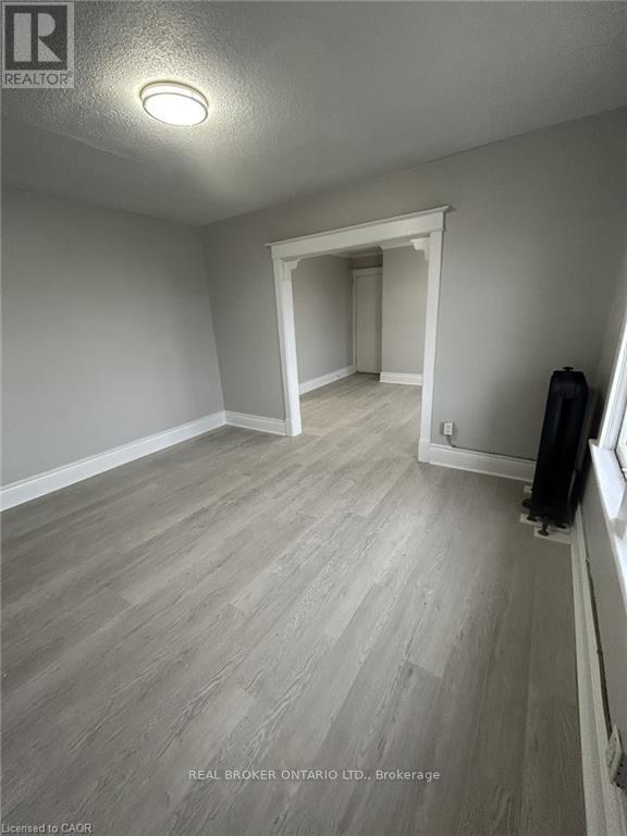 6 - 983 Main Street E, Hamilton, ON
