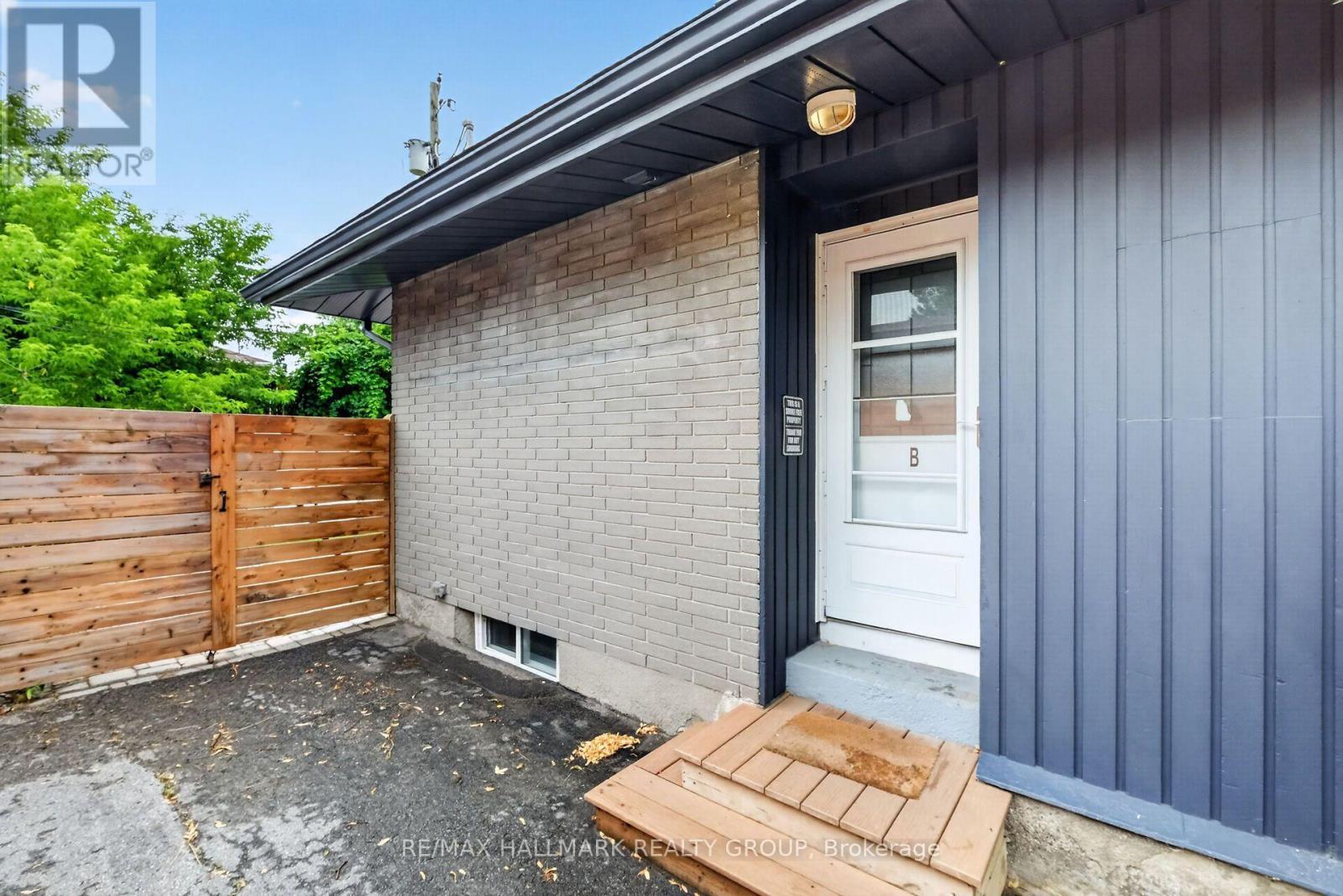 2160 Lambeth Walk, Ottawa, ON