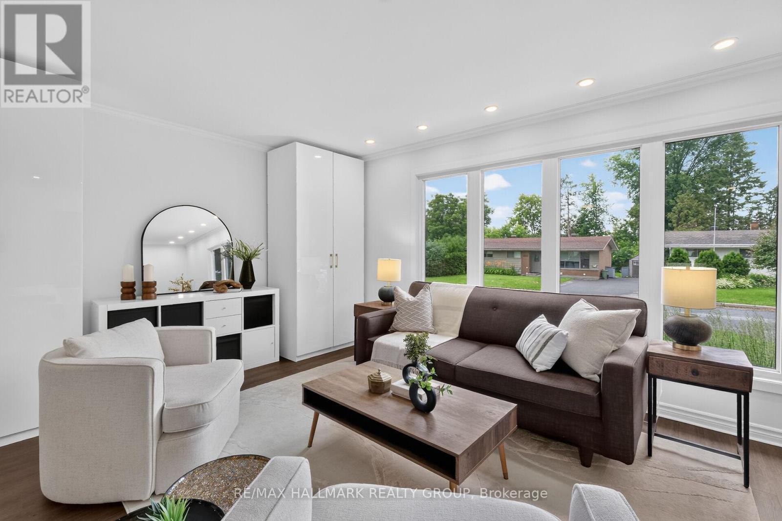 2160 Lambeth Walk, Ottawa, ON