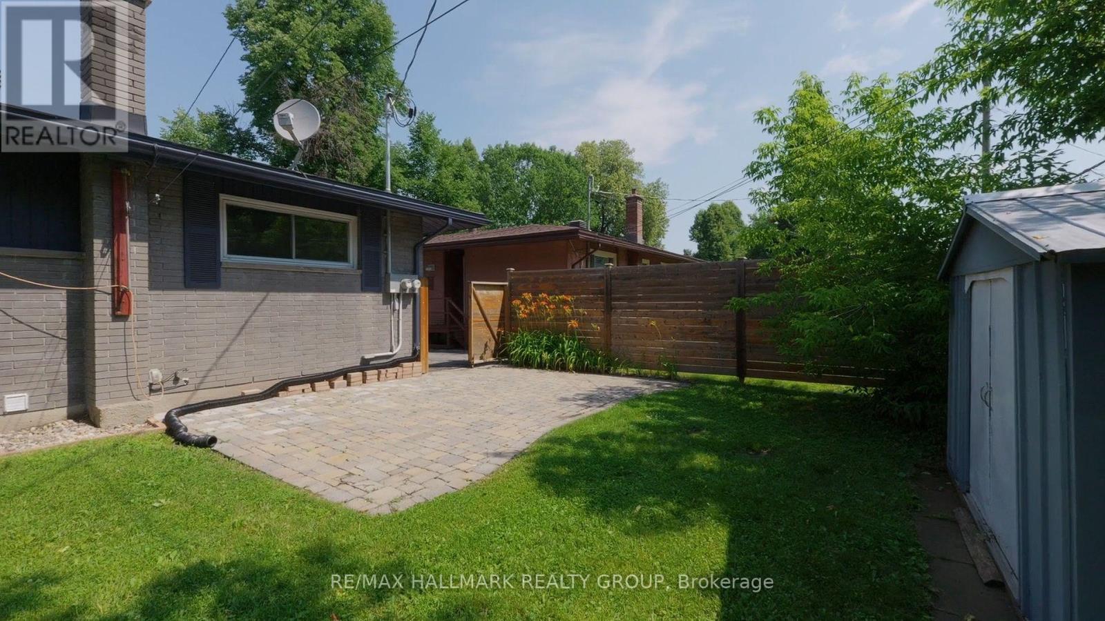 2160 Lambeth Walk, Ottawa, ON