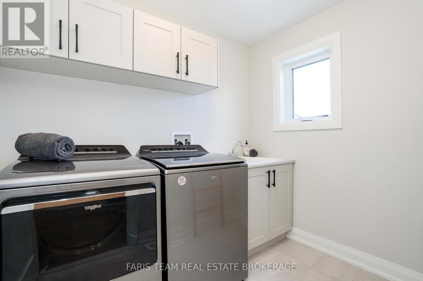 7 Dock Lane, Tay, ON