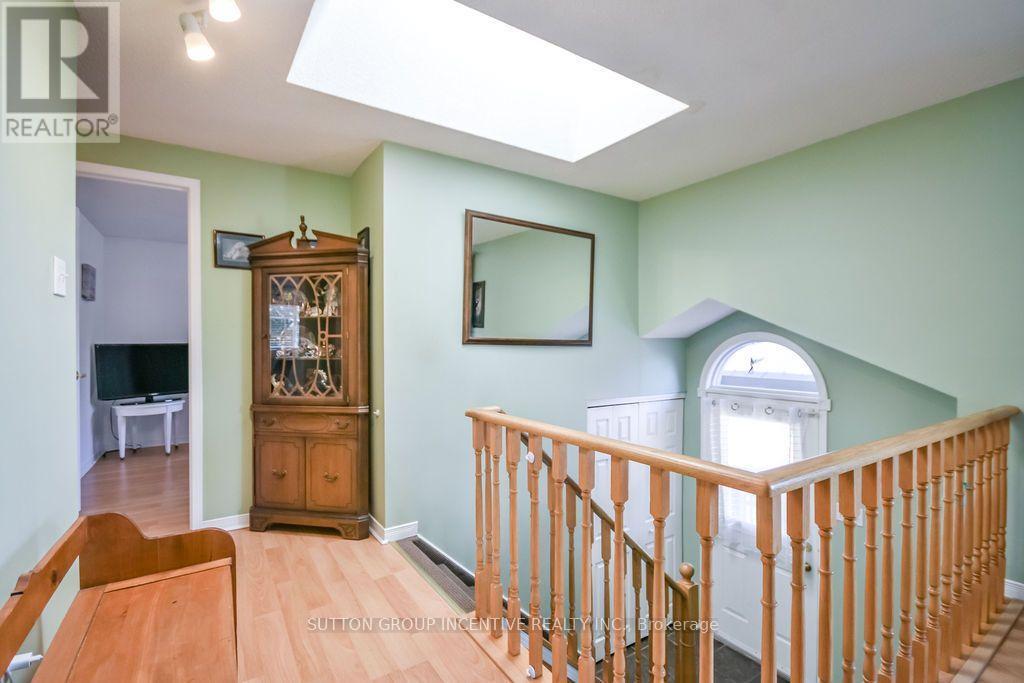 10 Palling Lane, Barrie, ON