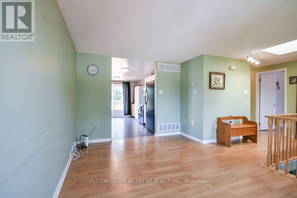 10 Palling Lane, Barrie, ON