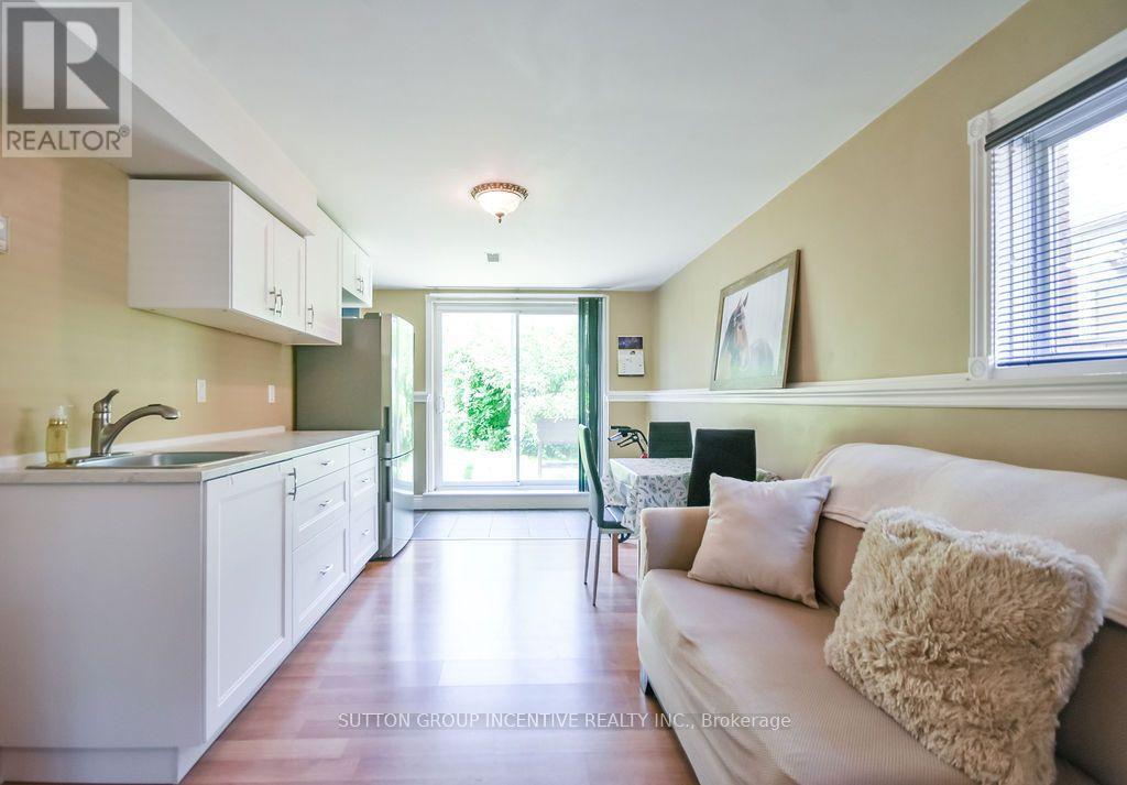10 Palling Lane, Barrie, ON