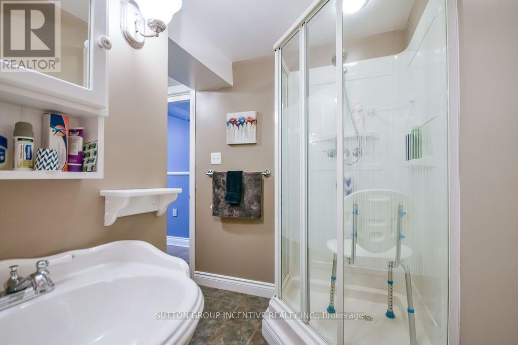 10 Palling Lane, Barrie, ON