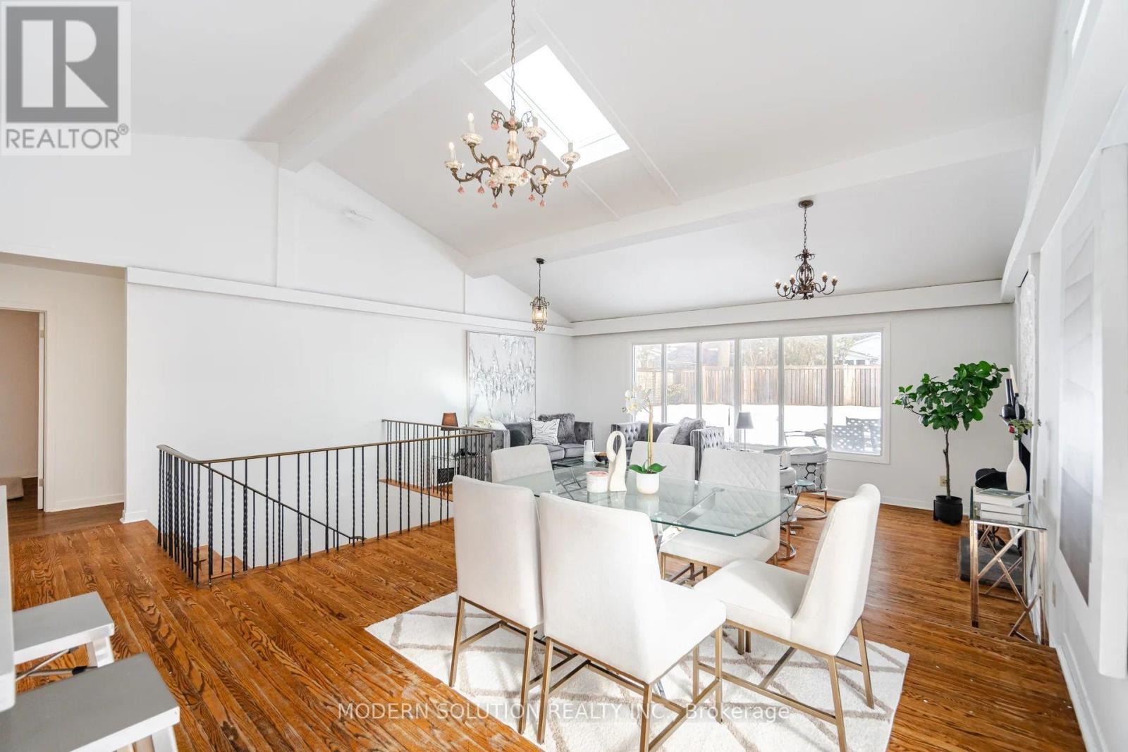 2557 Mindemoya Road, Mississauga, ON