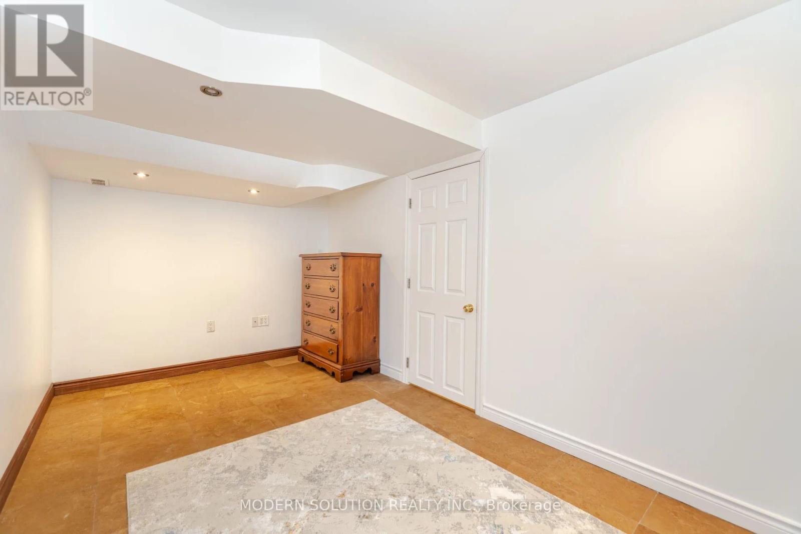 2557 Mindemoya Road, Mississauga, ON