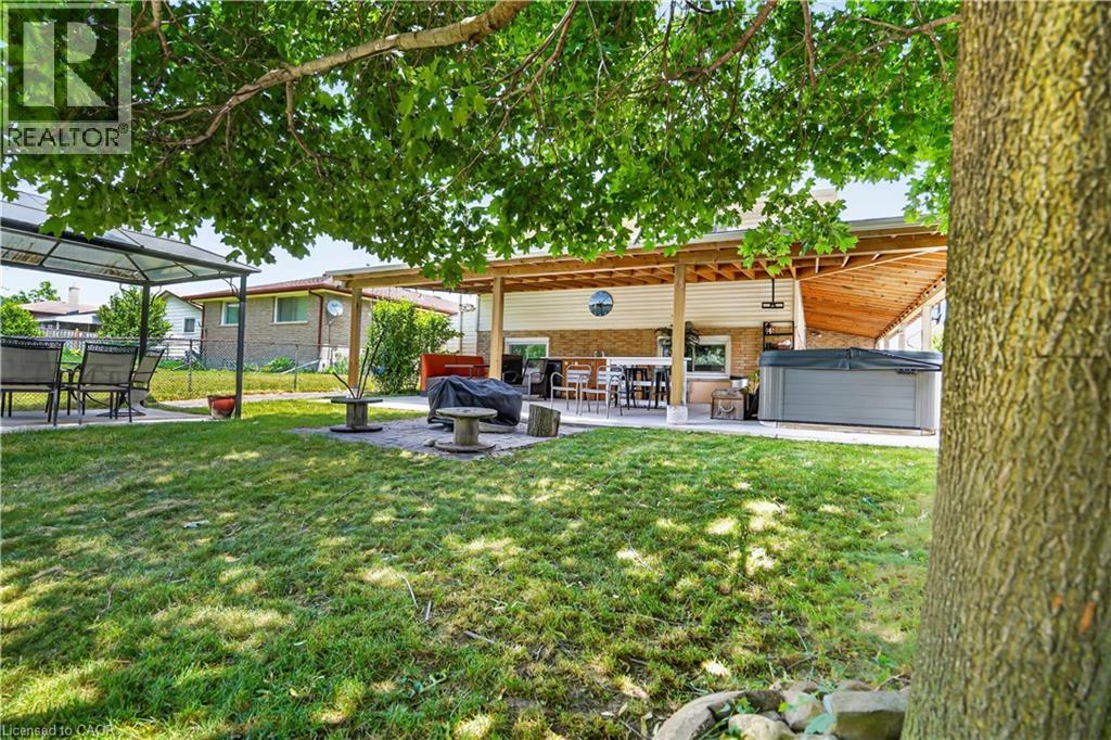234 Thunderbird Drive, Cambridge, ON - Outdoor With Deck Patio Veranda