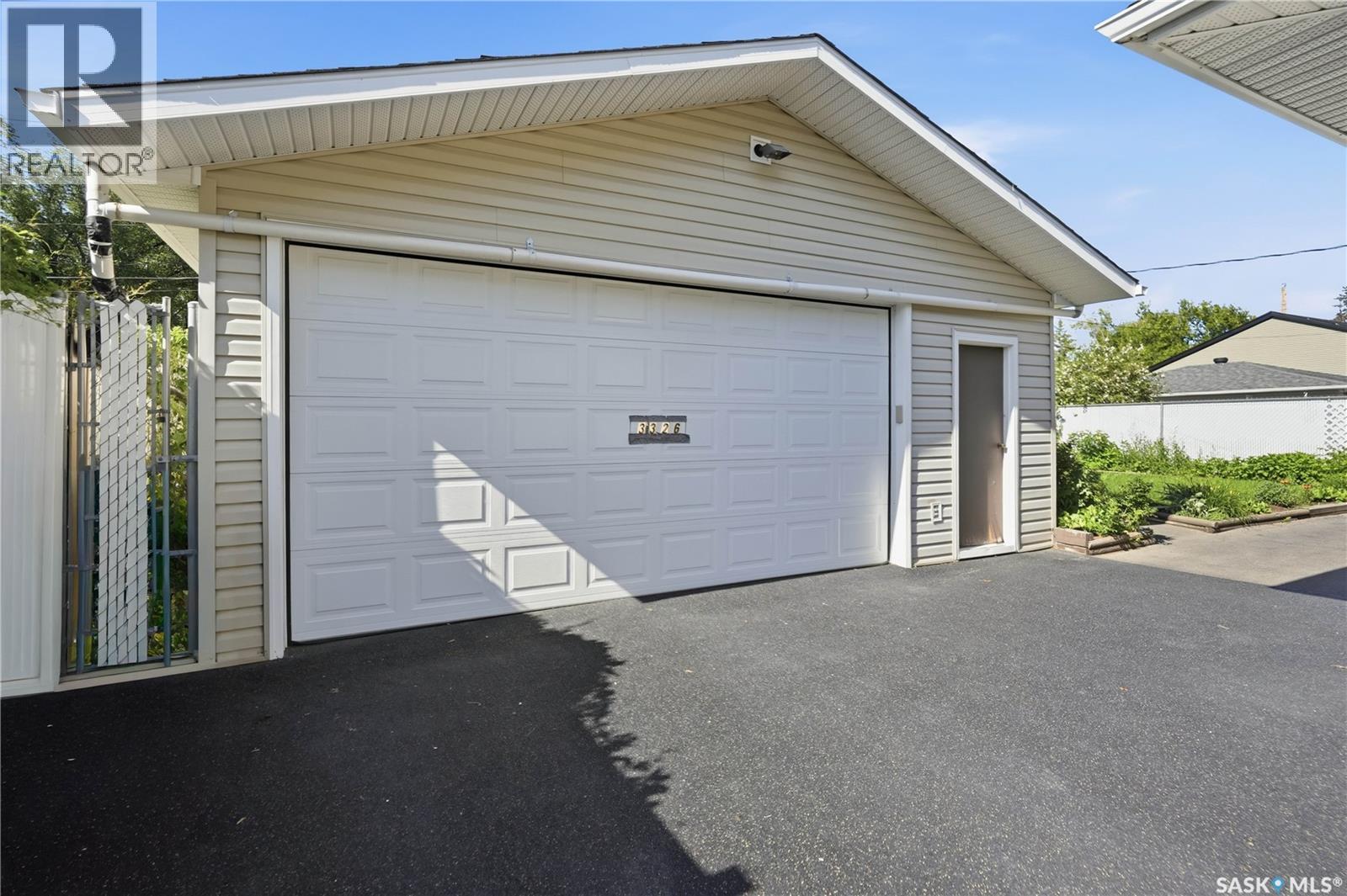 3326 4Th Avenue N, Regina, SK - Outdoor With Exterior