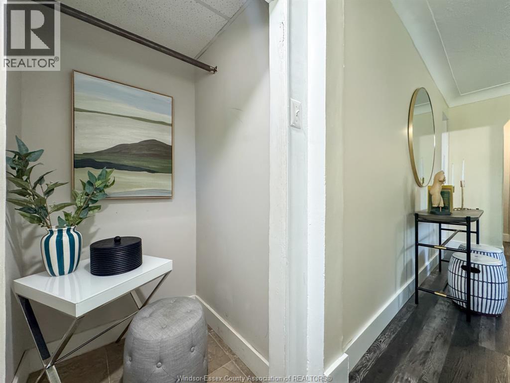 2392 Louis, Windsor, ON