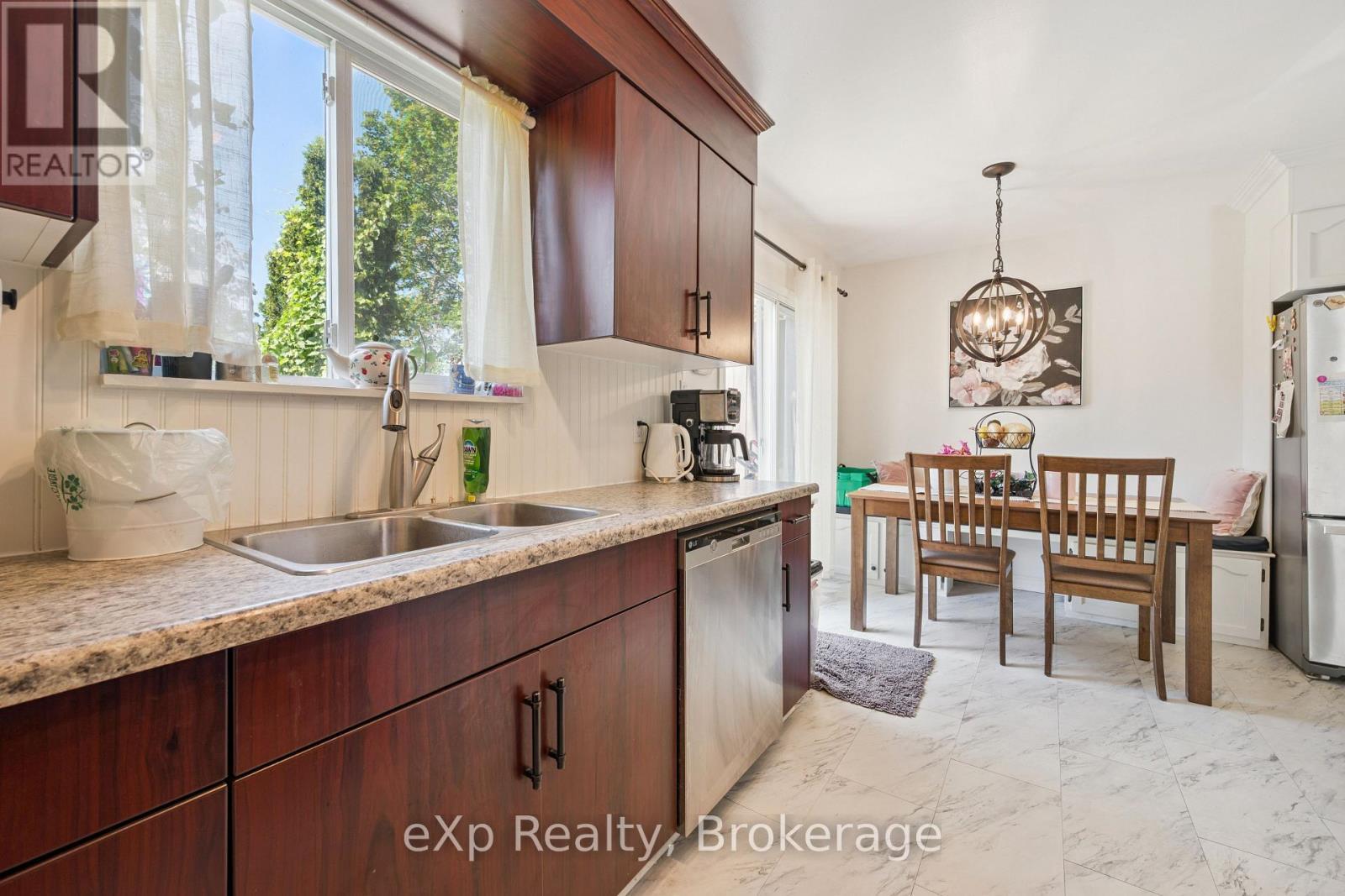 56 Bretz Avenue, Cambridge, ON