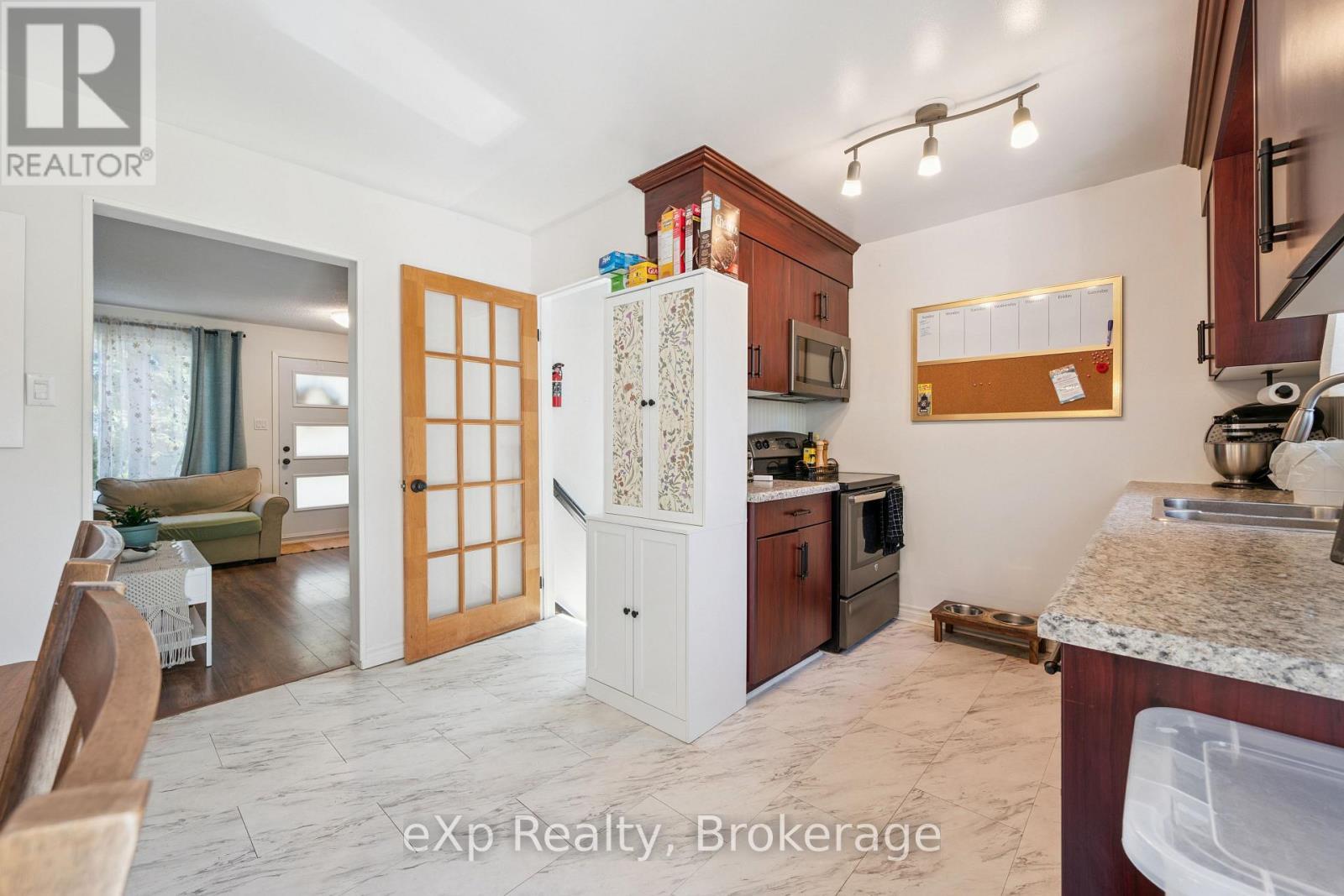 56 Bretz Avenue, Cambridge, ON