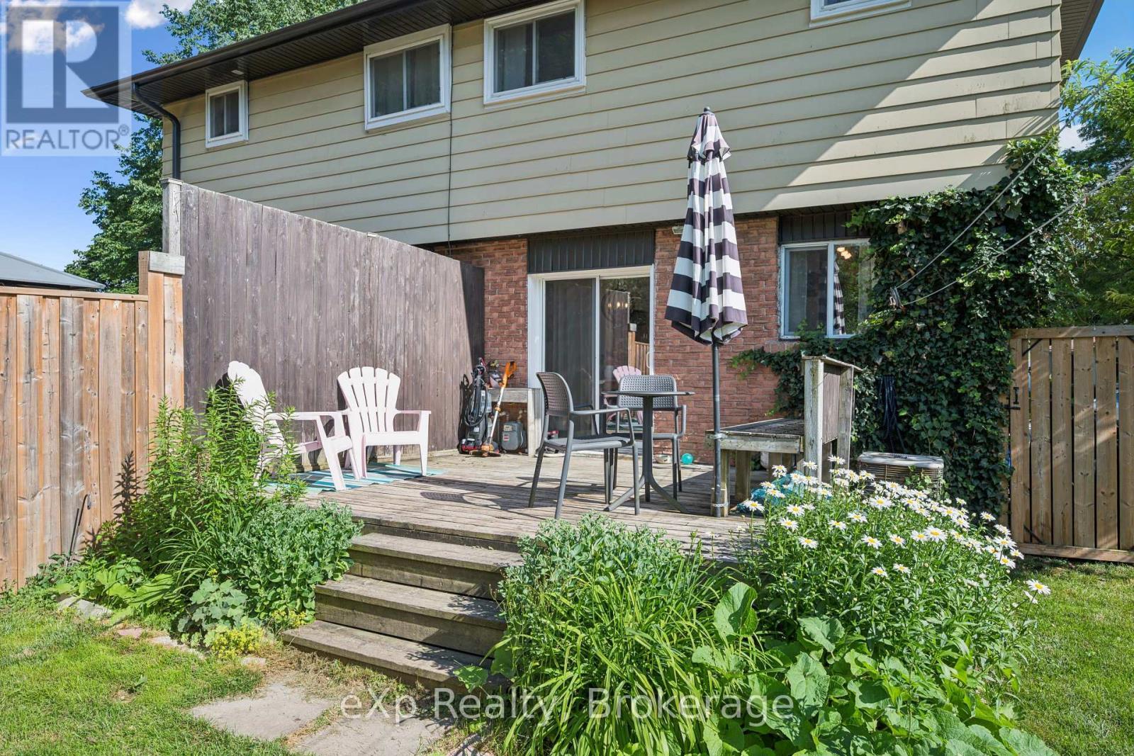 56 Bretz Avenue, Cambridge, ON