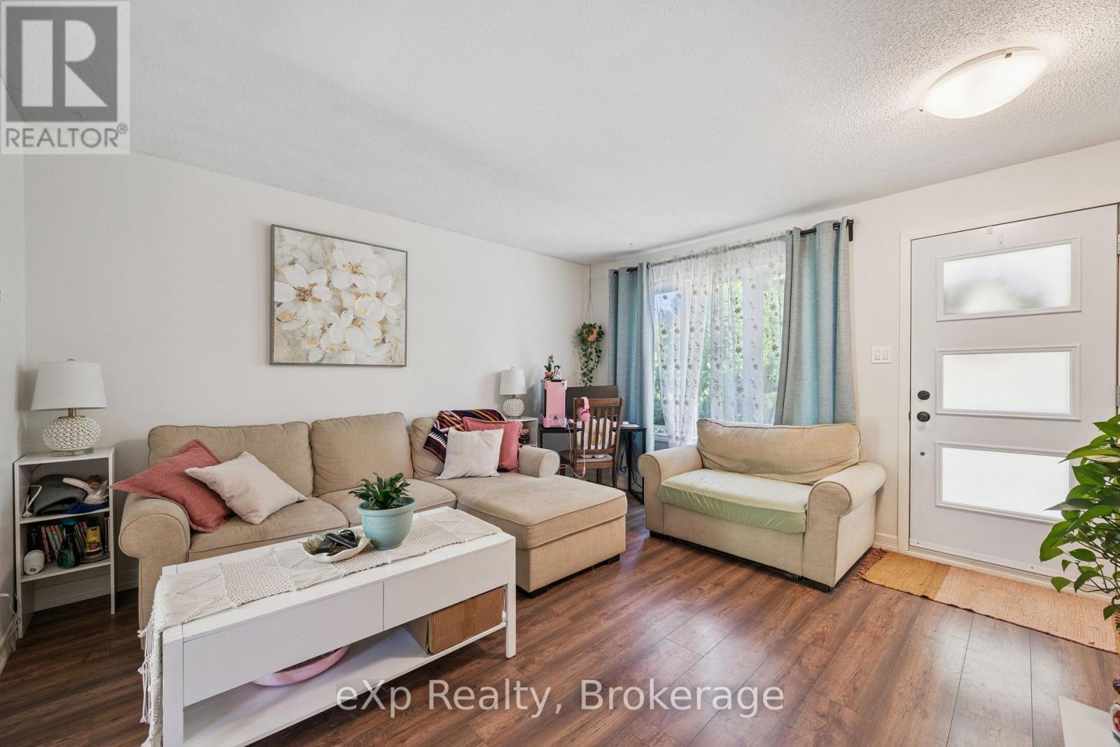 56 Bretz Avenue, Cambridge, ON