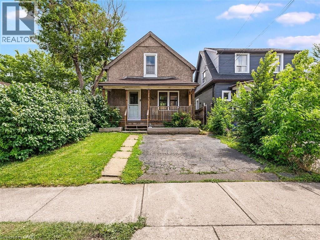 52 Stapleton Avenue N, Hamilton, ON