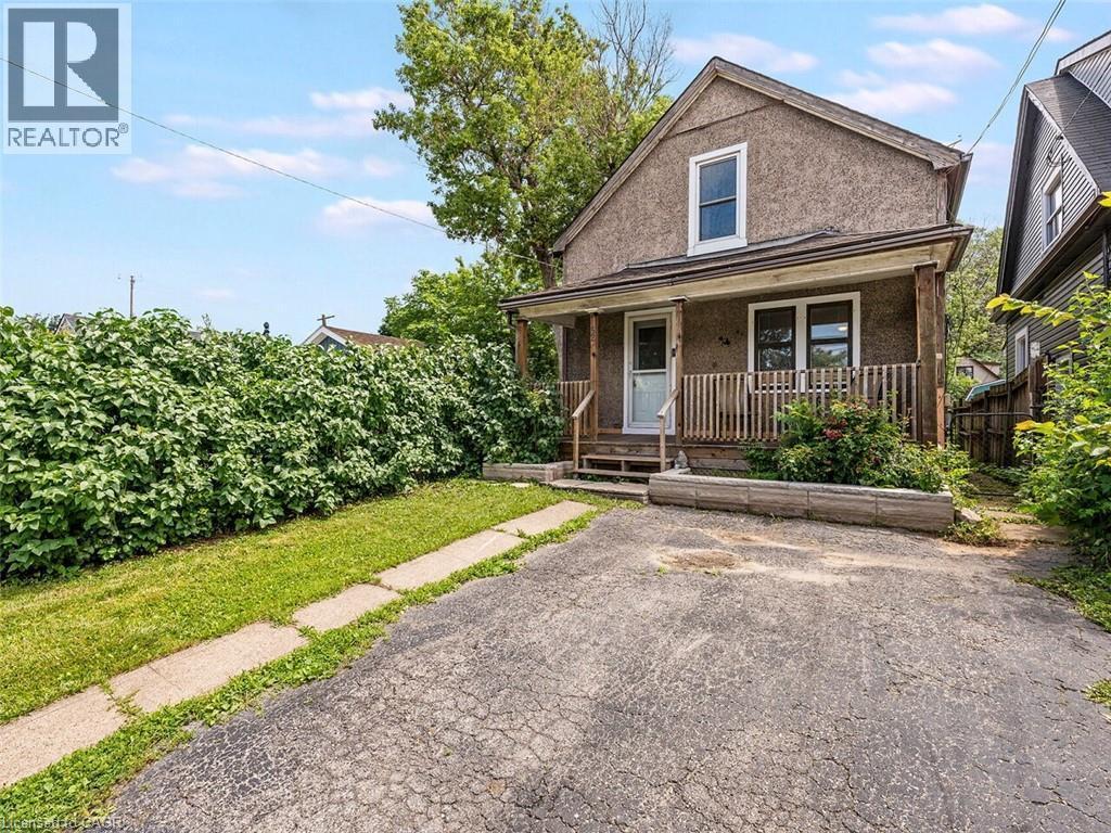 52 Stapleton Avenue N, Hamilton, ON