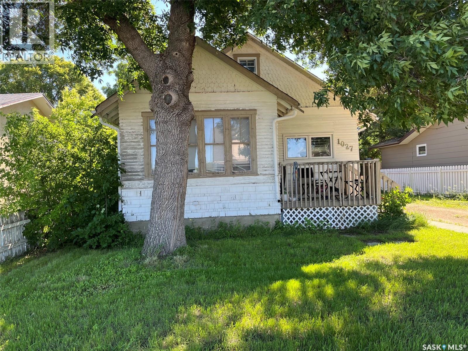 1027 7Th Avenue Ne, Moose Jaw, SK
