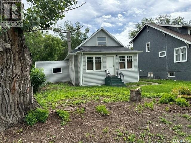 1447 Elphinstone Street, Regina, SK