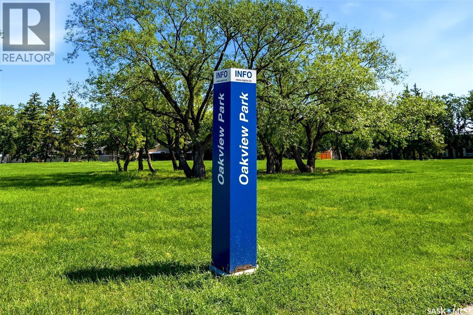 98 Oakview Drive, Regina, SK