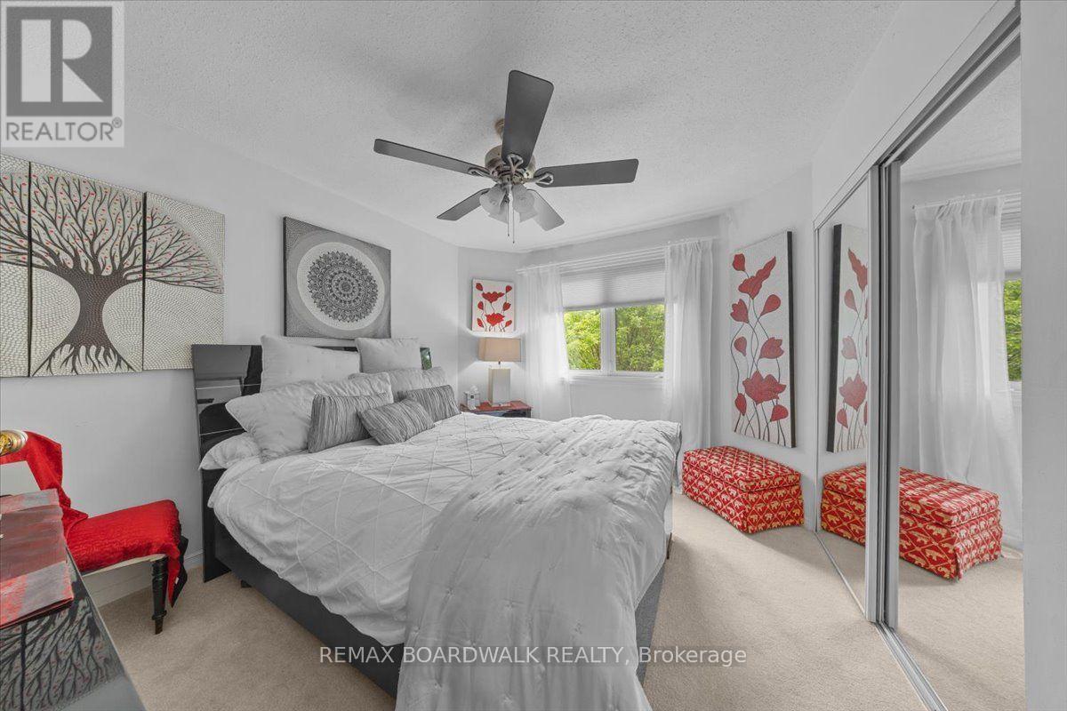 24 Hackett Street, Ottawa, ON