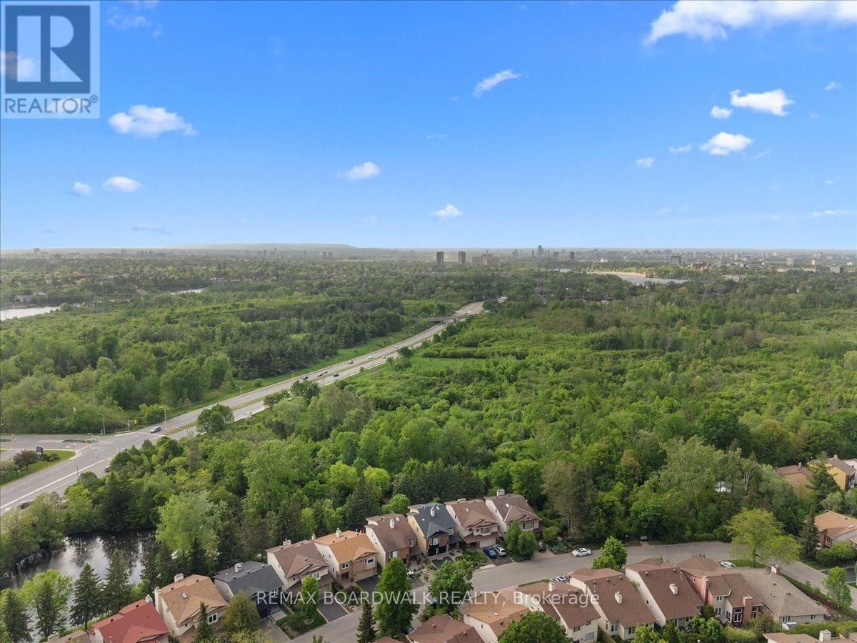 24 Hackett Street, Ottawa, ON