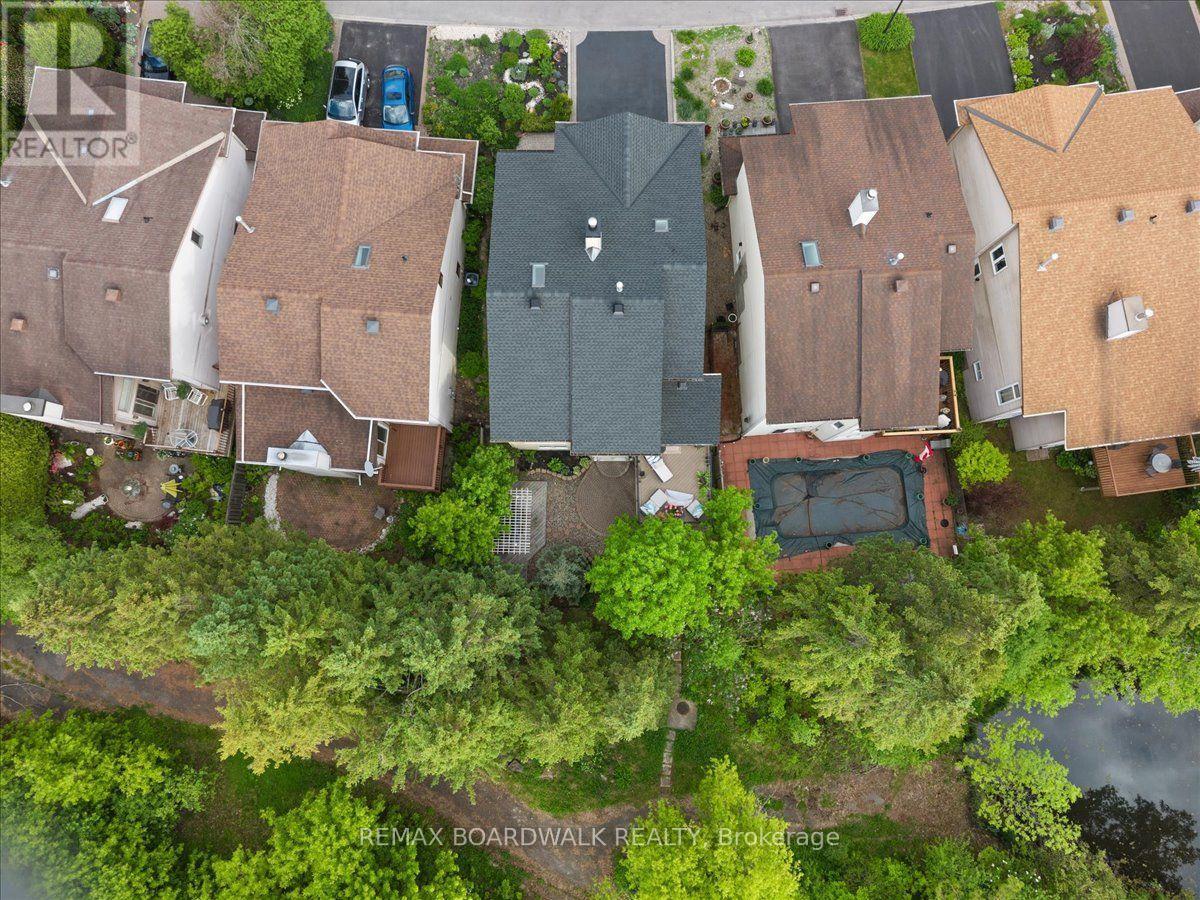 24 Hackett Street, Ottawa, ON