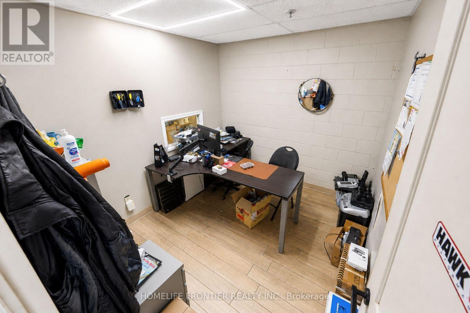 1077 Britannia Road E, Mississauga, ON