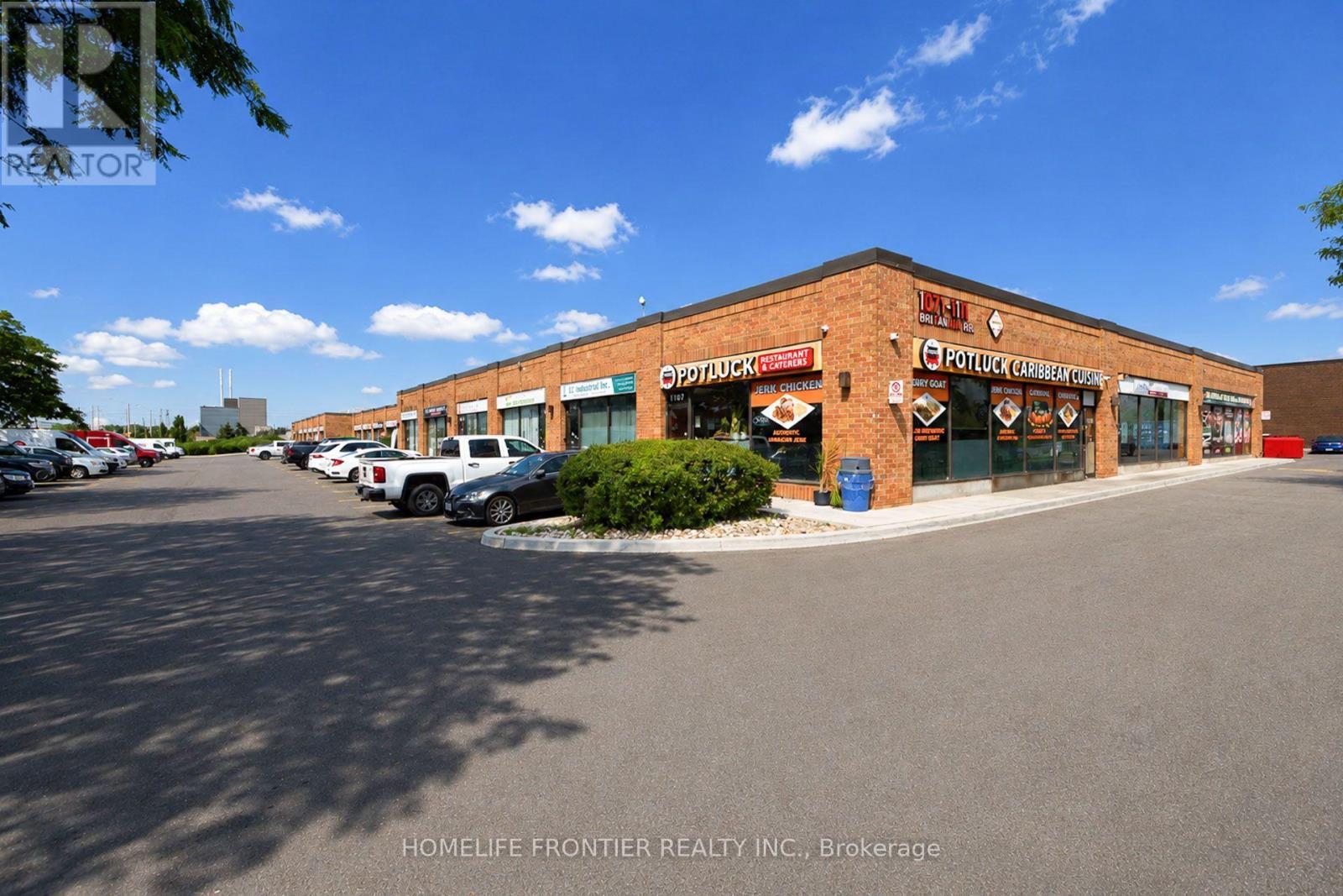 1077 Britannia Road E, Mississauga, ON