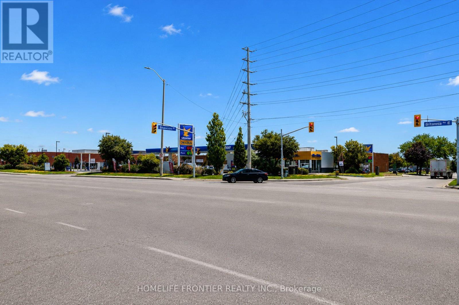1077 Britannia Road E, Mississauga, ON
