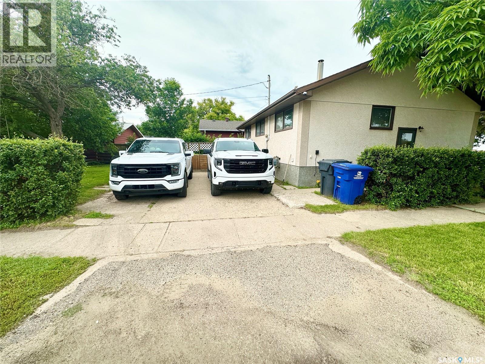 542 Elizabeth Street, Weyburn, SK