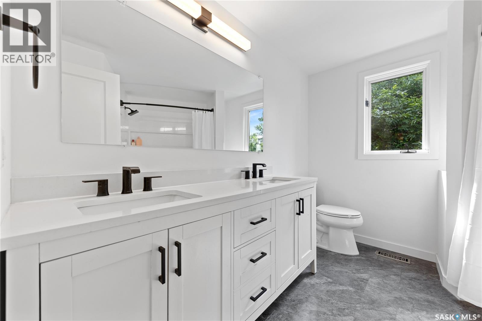 342 4Th Street E, Regina Beach, SK