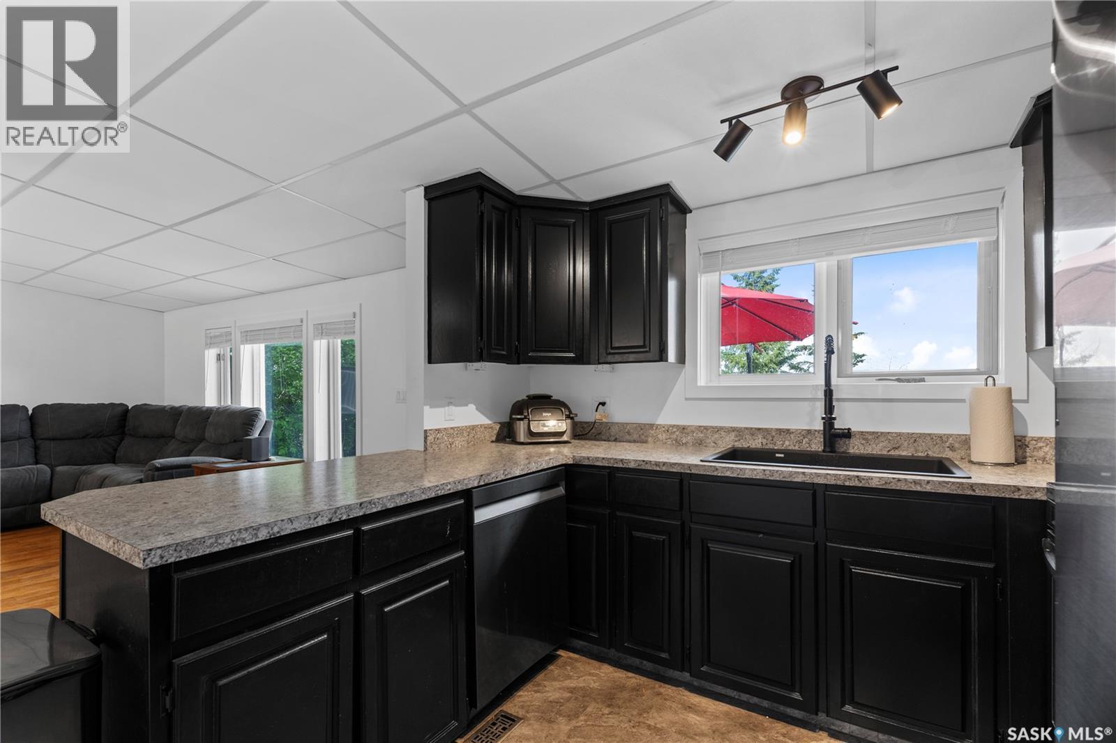 342 4Th Street E, Regina Beach, SK