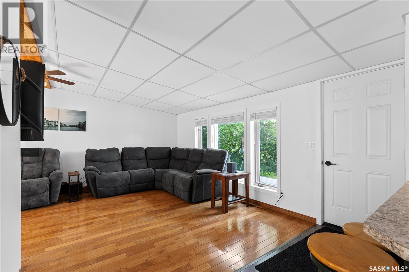 342 4Th Street E, Regina Beach, SK