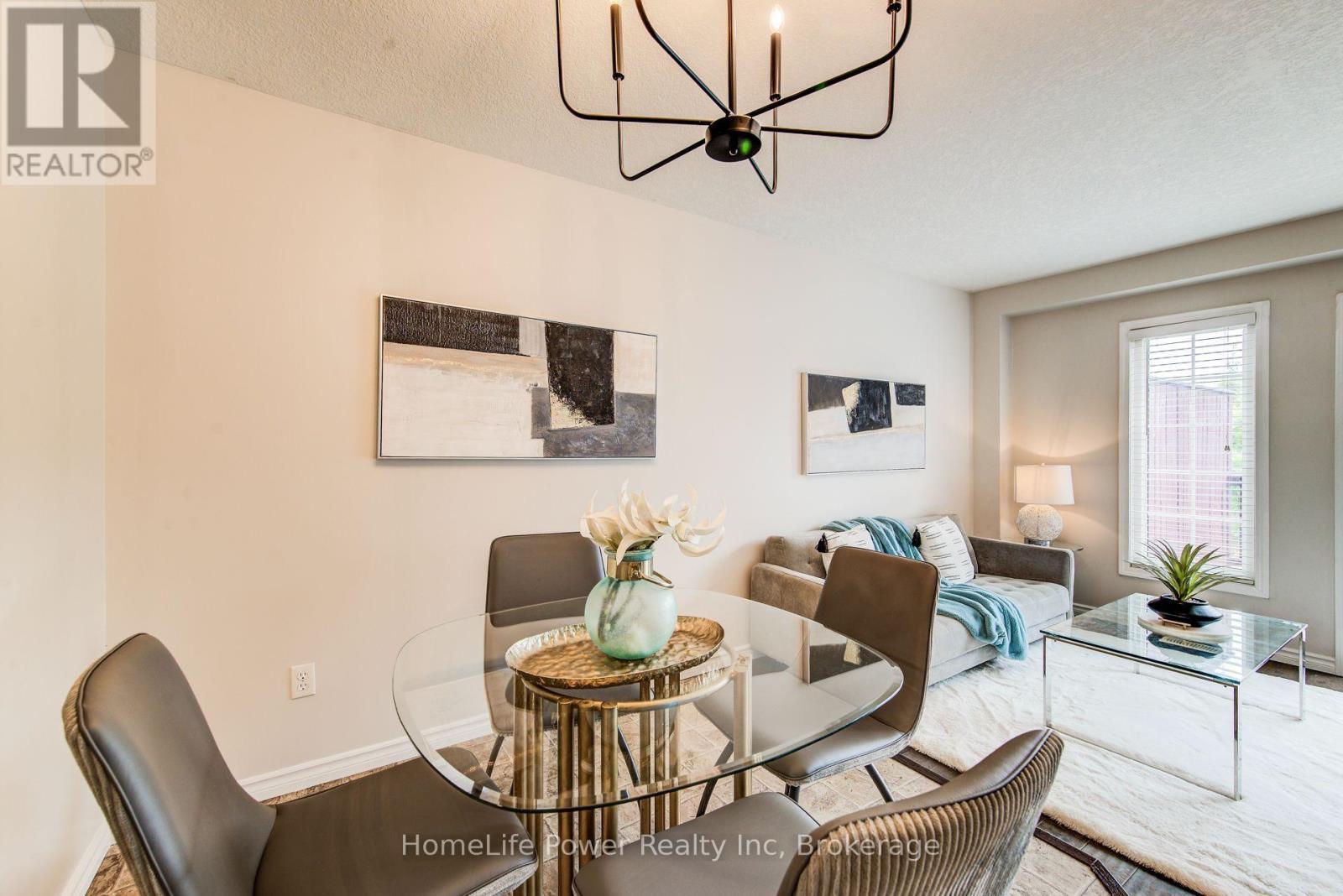 208 Featherstone Crescent, Kitchener, ON