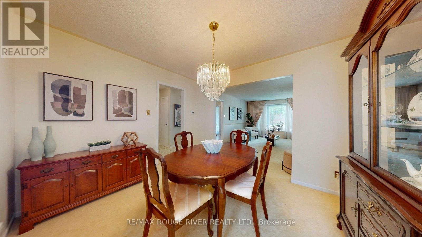 33 Pepper Tree Drive, Toronto, ON - Indoor Photo Showing Dining Room