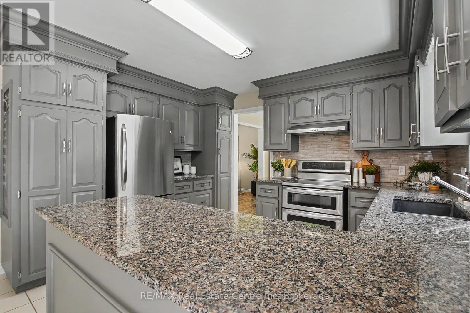364 Kribs Street, Cambridge, ON
