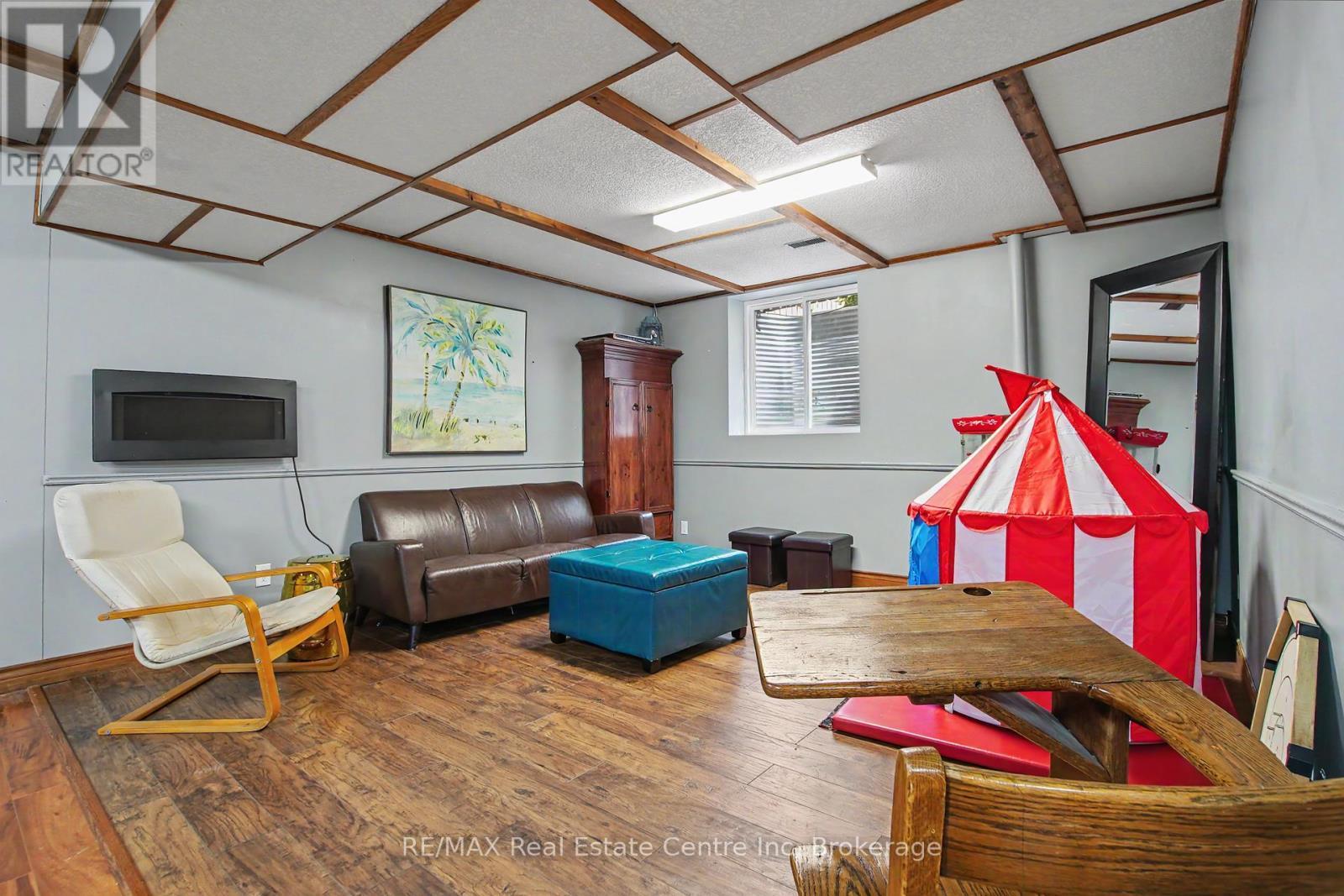 364 Kribs Street, Cambridge, ON