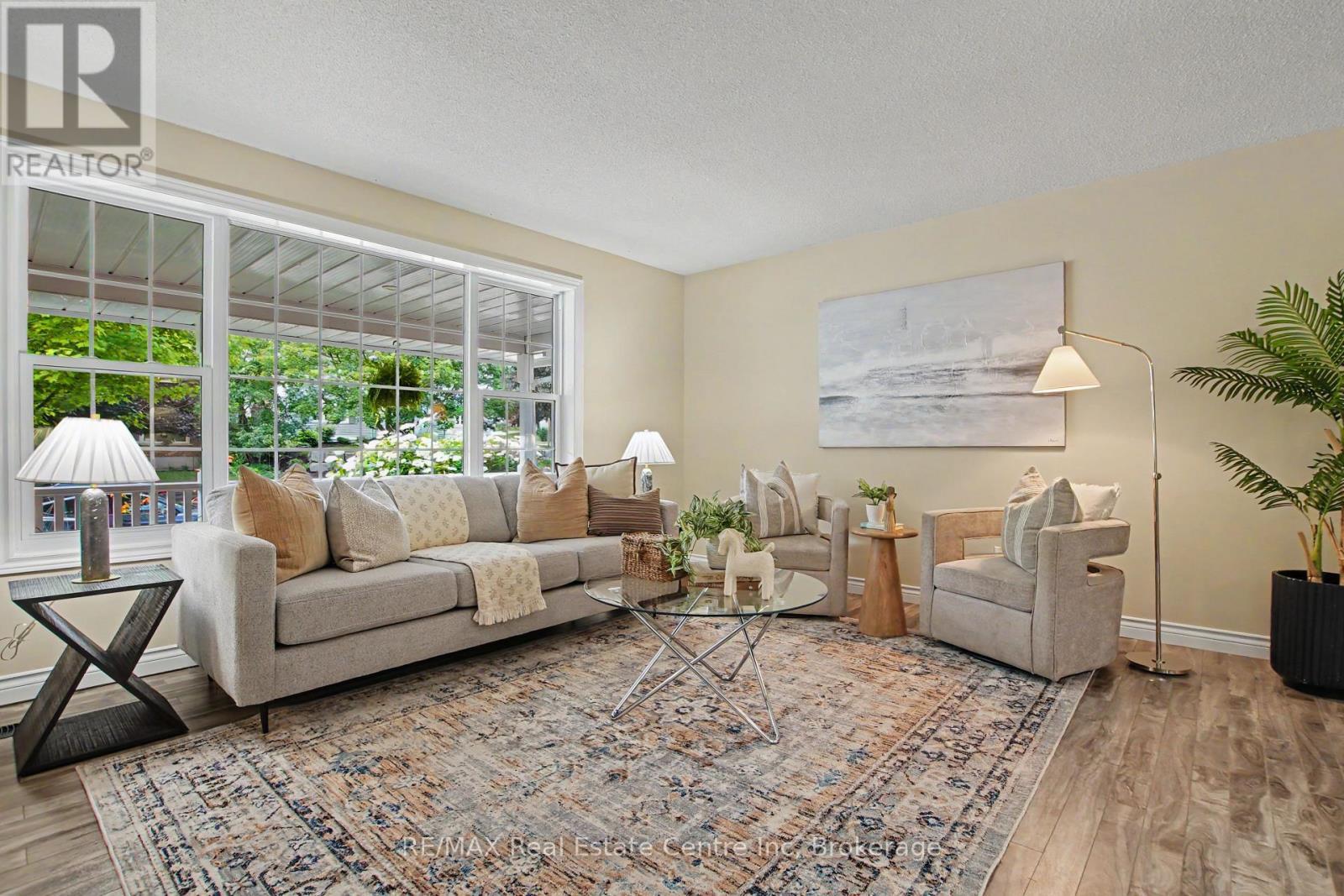 364 Kribs Street, Cambridge, ON