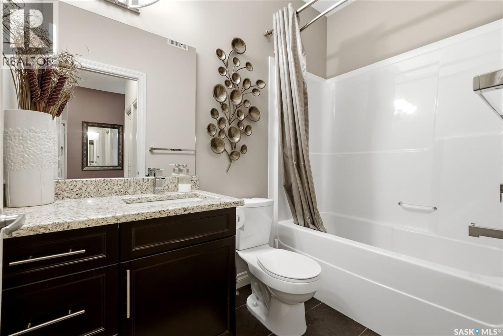 4127 Chuka Drive, Regina, SK - Indoor Photo Showing Bathroom