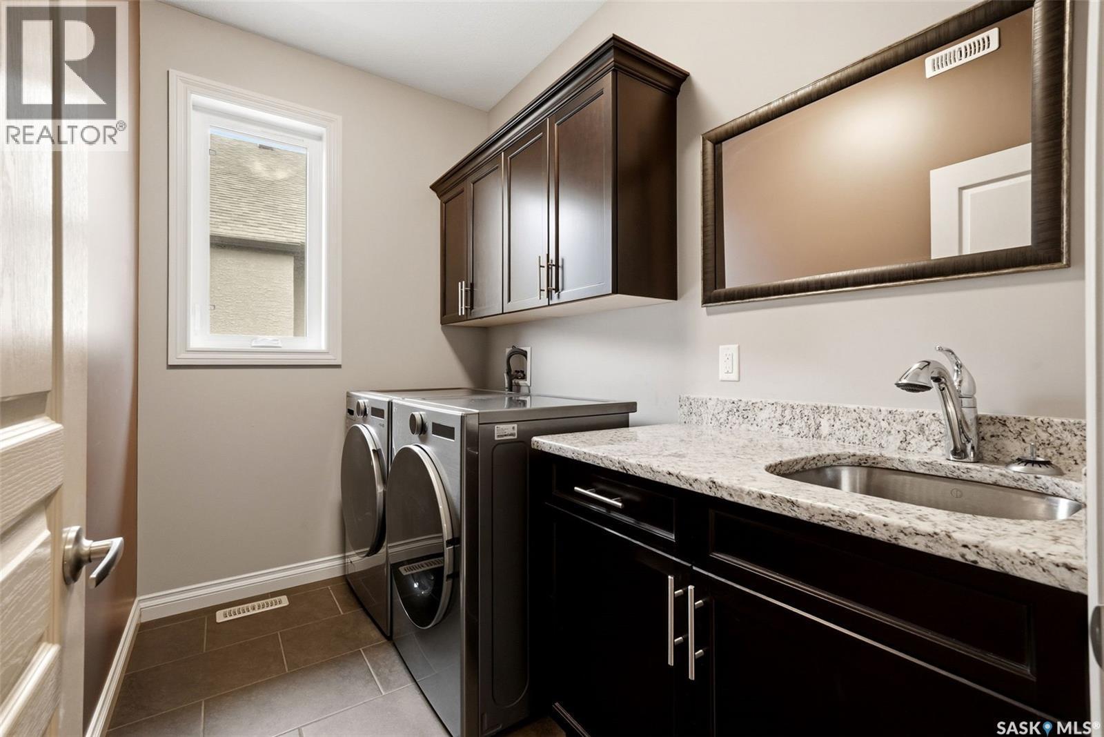 4127 Chuka Drive, Regina, SK - Indoor Photo Showing Laundry Room