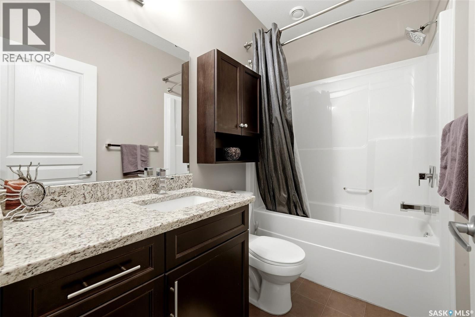 4127 Chuka Drive, Regina, SK - Indoor Photo Showing Bathroom