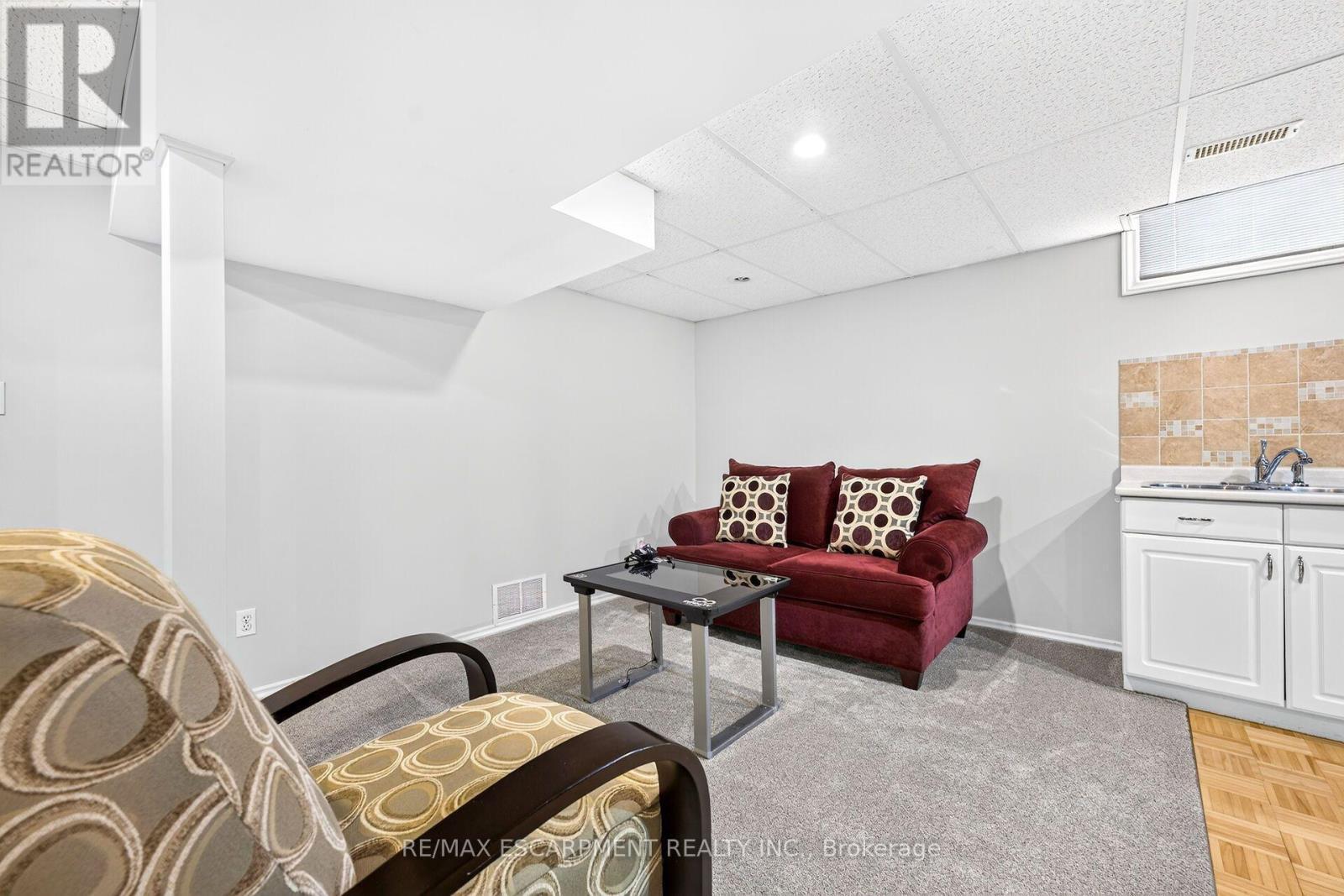 51 Cabriolet Crescent, Hamilton, ON
