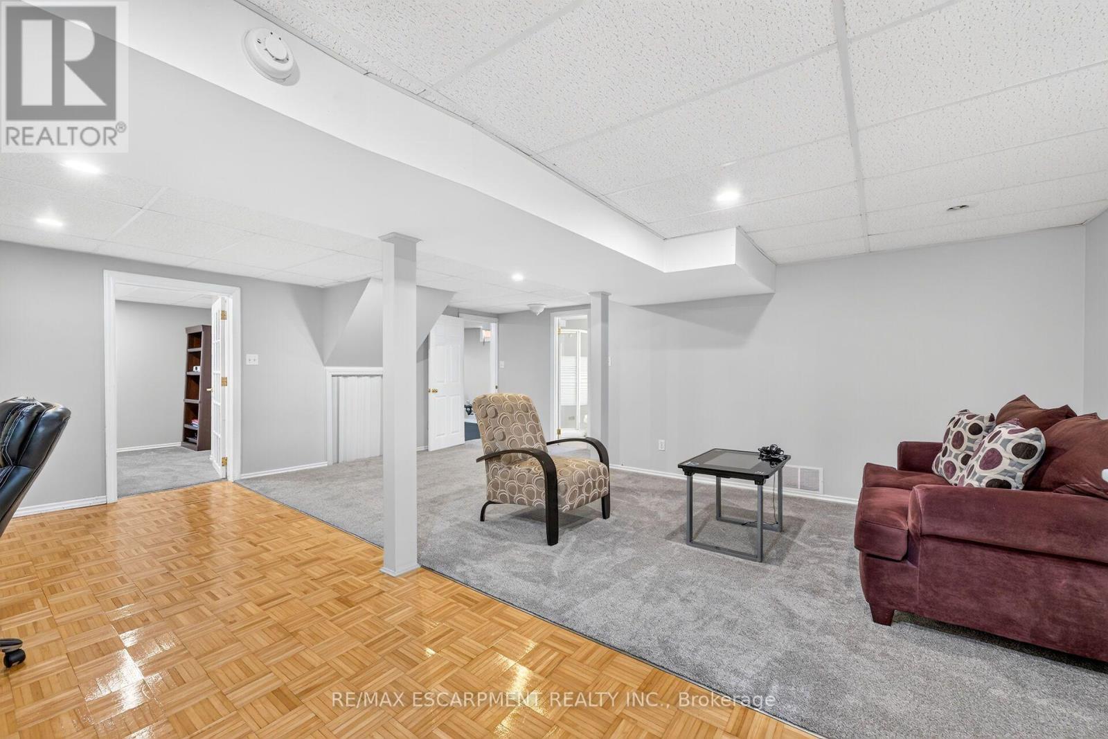51 Cabriolet Crescent, Hamilton, ON
