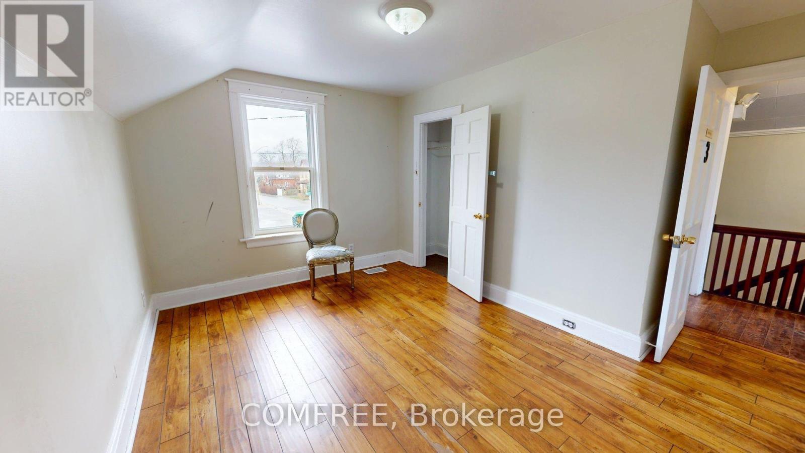 1405 King Street E, Cambridge, ON